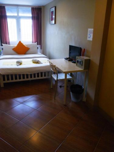 VX The Fifty Hostel