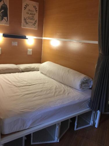 VX The Fifty Hostel