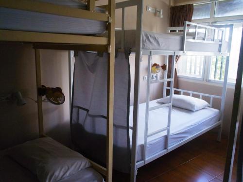 VX The Fifty Hostel
