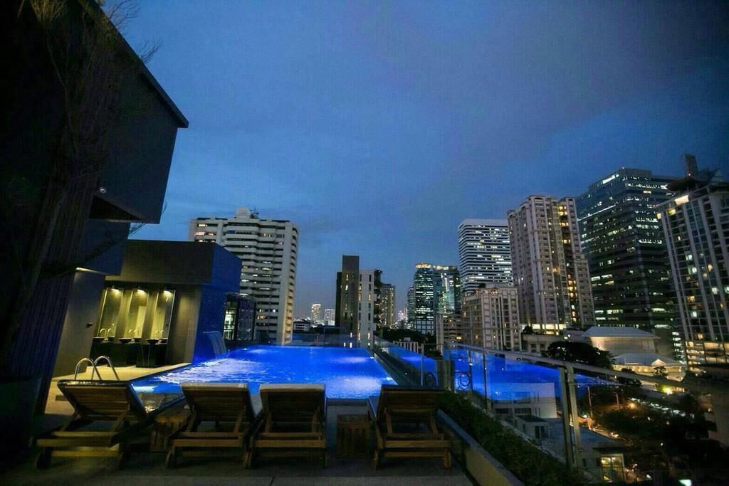 Wealth Lodge Asoke by Favstay