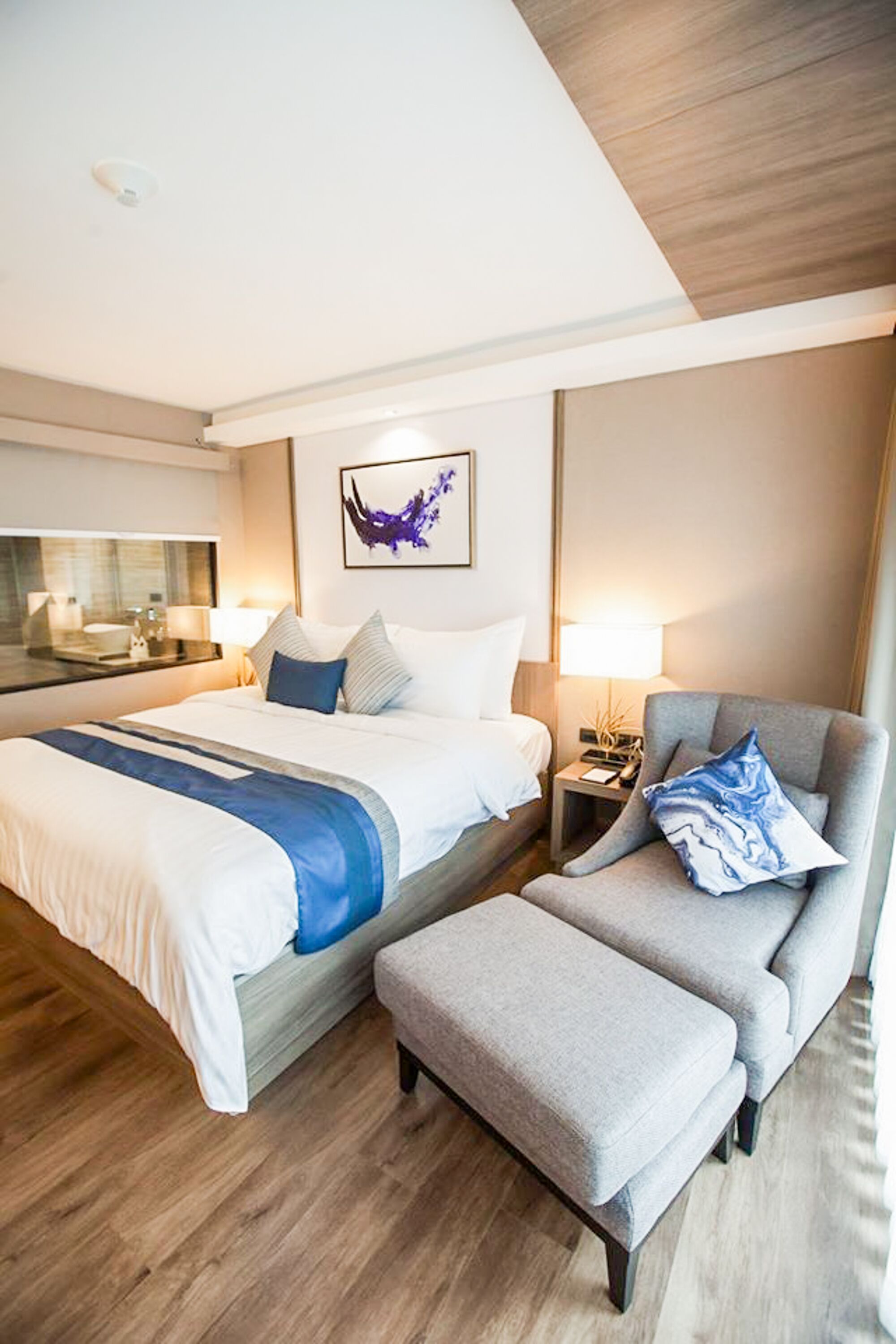 Wealth Lodge Asoke by Favstay