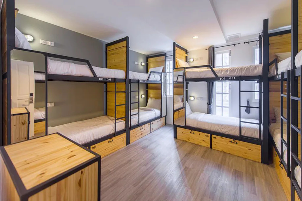 X9 Hostel