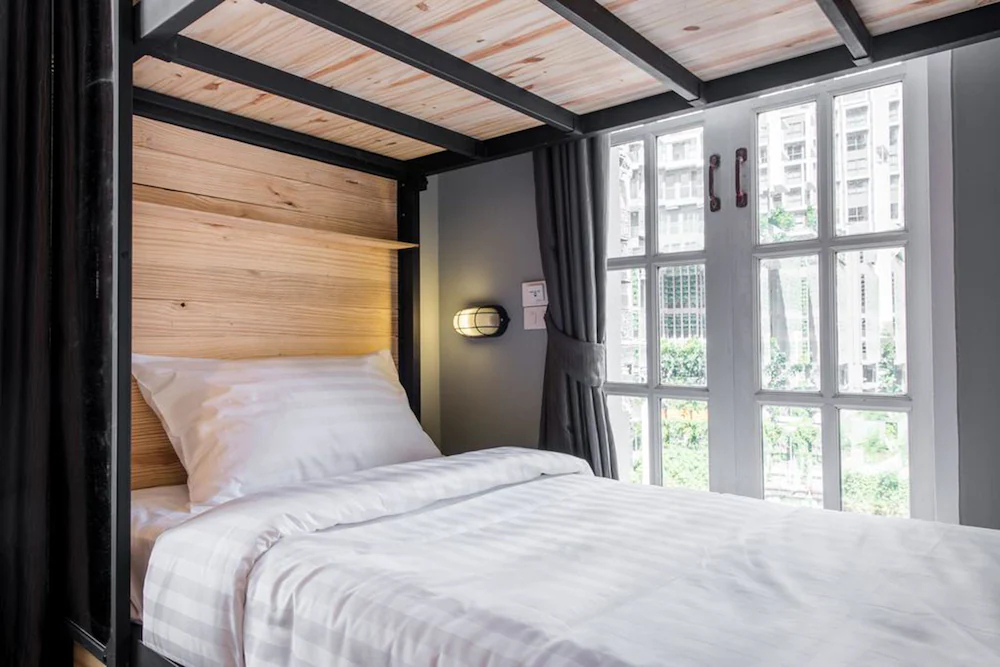 X9 Hostel