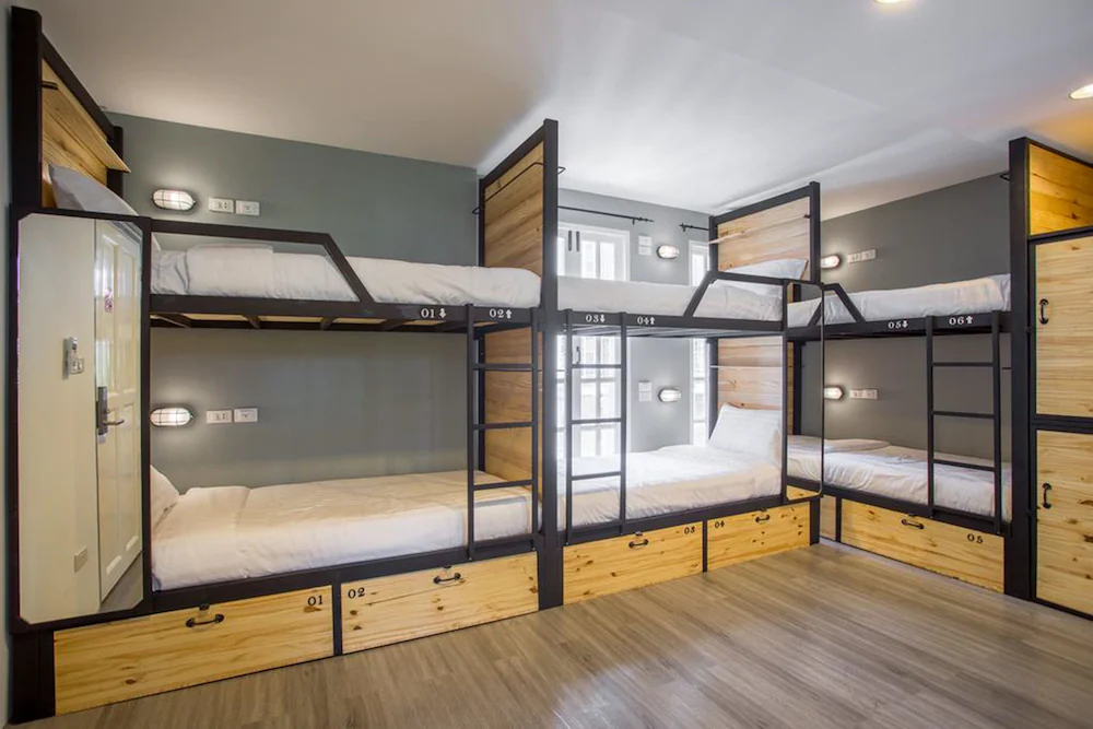 X9 Hostel