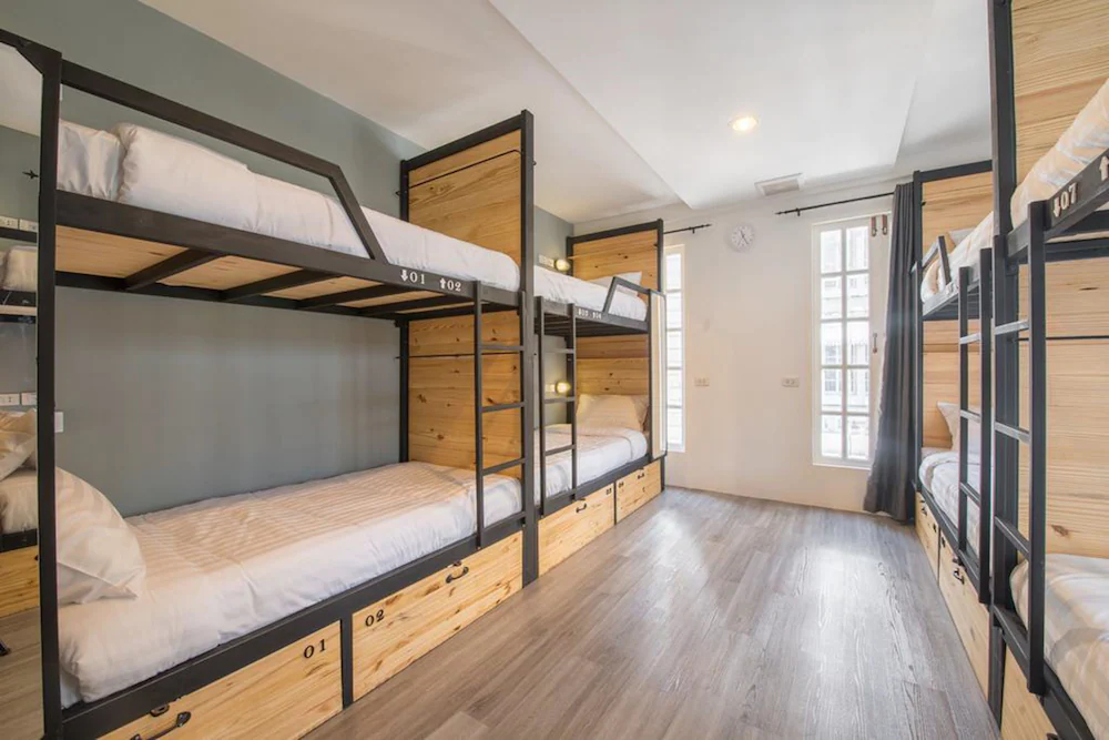 X9 Hostel