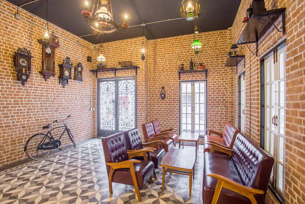 X9 Hostel