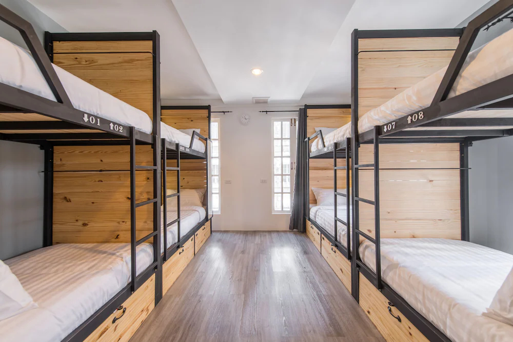 X9 Hostel