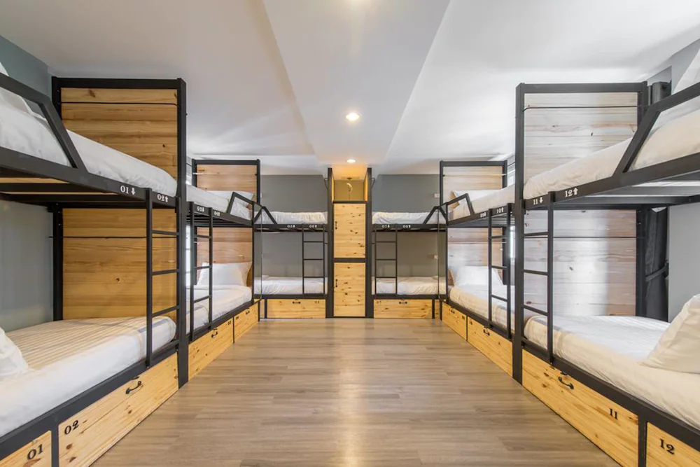 X9 Hostel