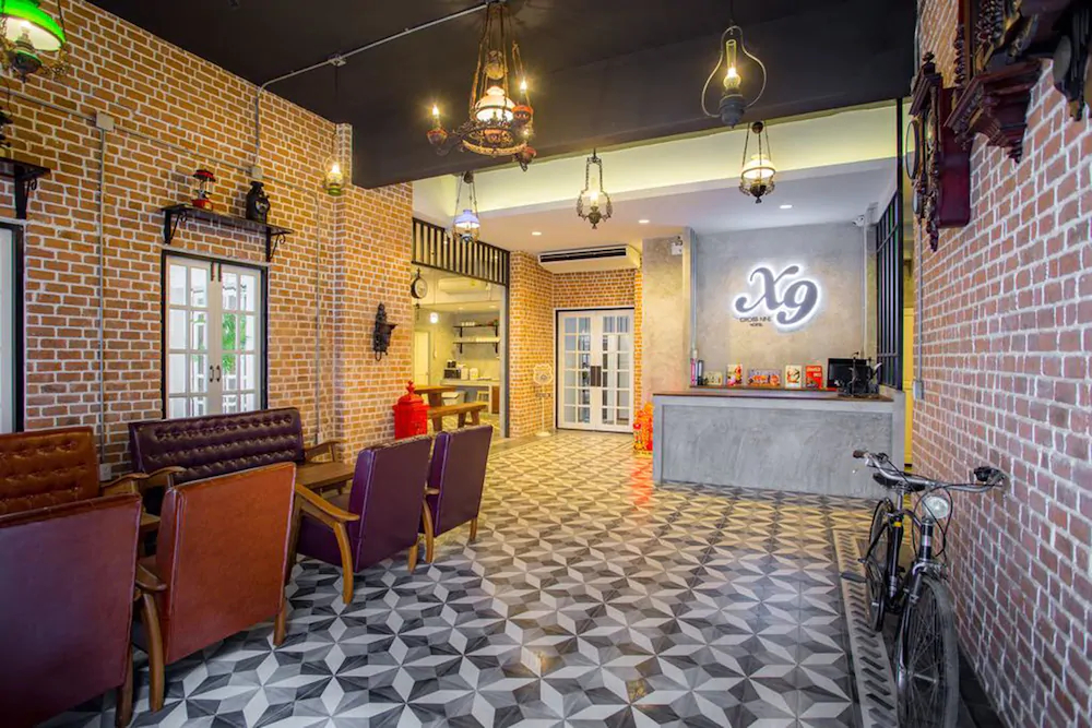 X9 Hostel