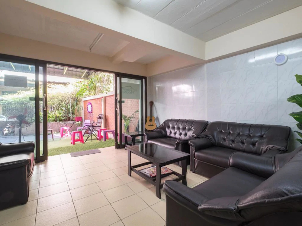 Yaya Guesthouse