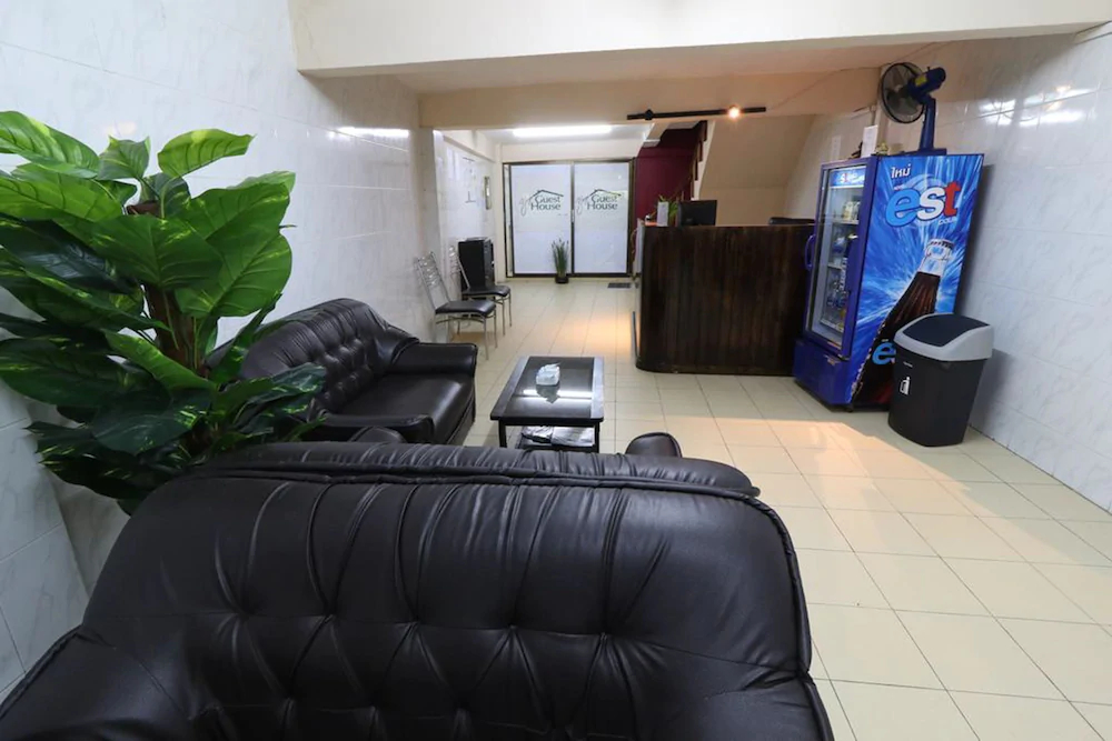 Yaya Guesthouse