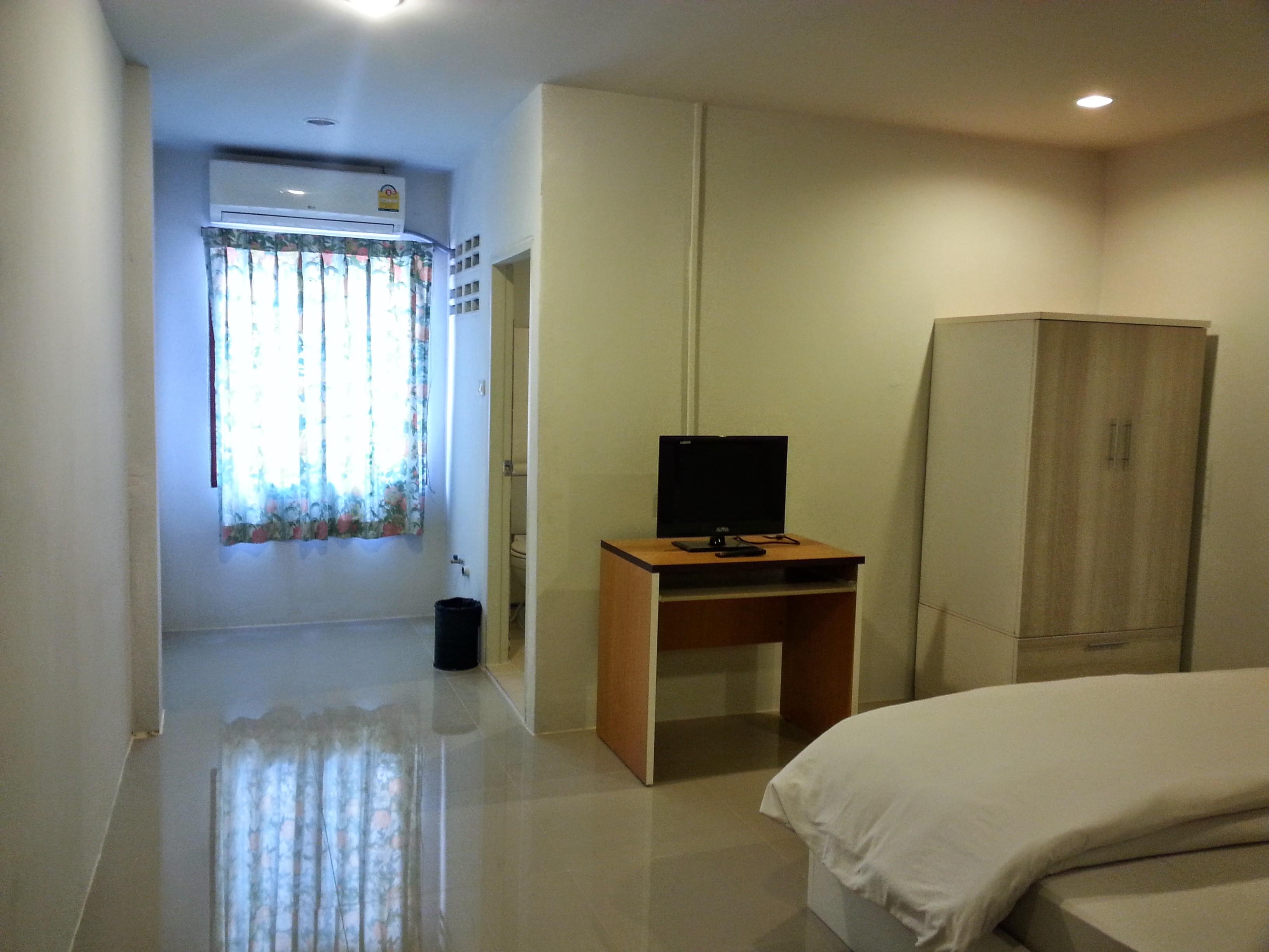 Freesia Bangphi Guest House