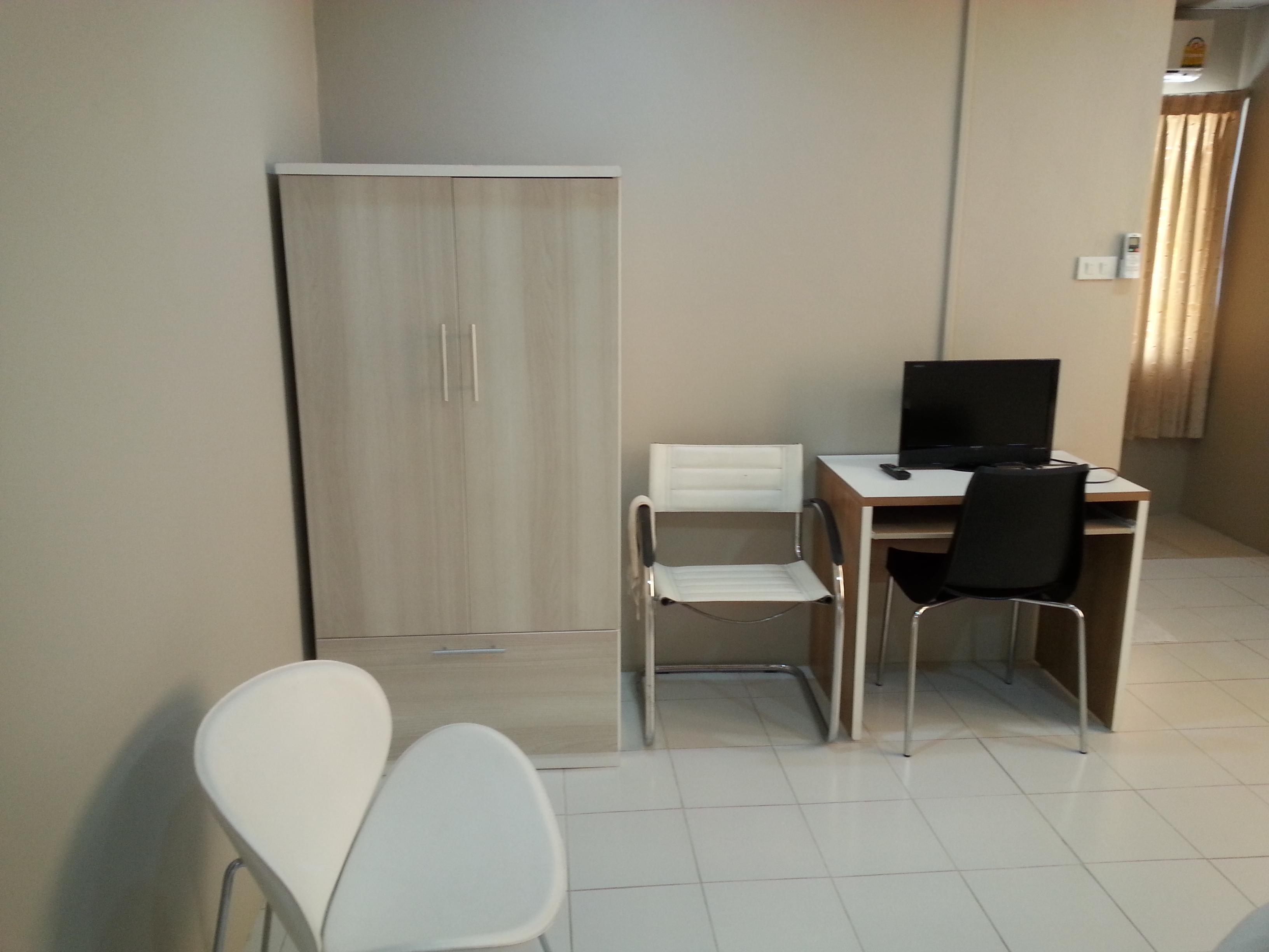 Freesia Bangphi Guest House