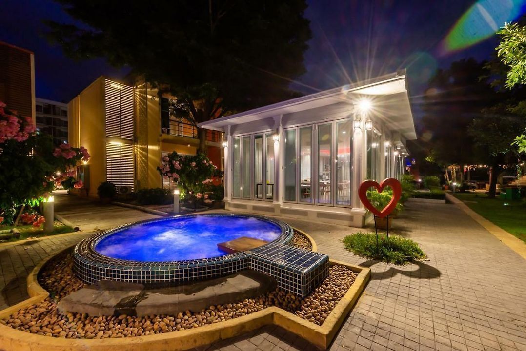 Bangkok Grand Resort