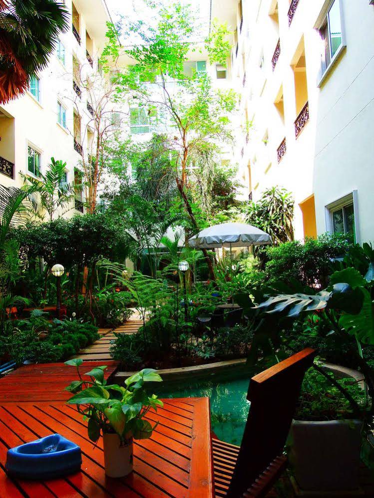 The Grand Paradise Suite