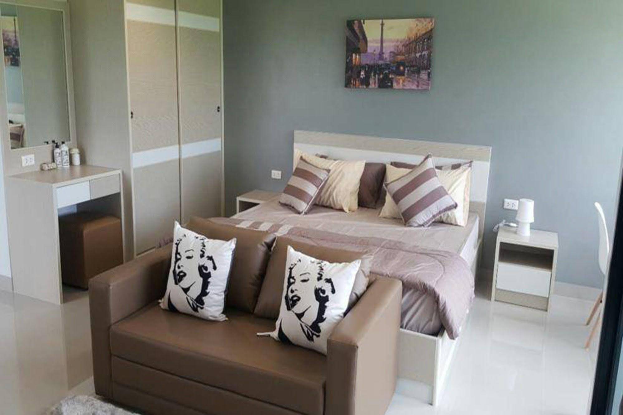 JK Living Hotel & Service Apartment