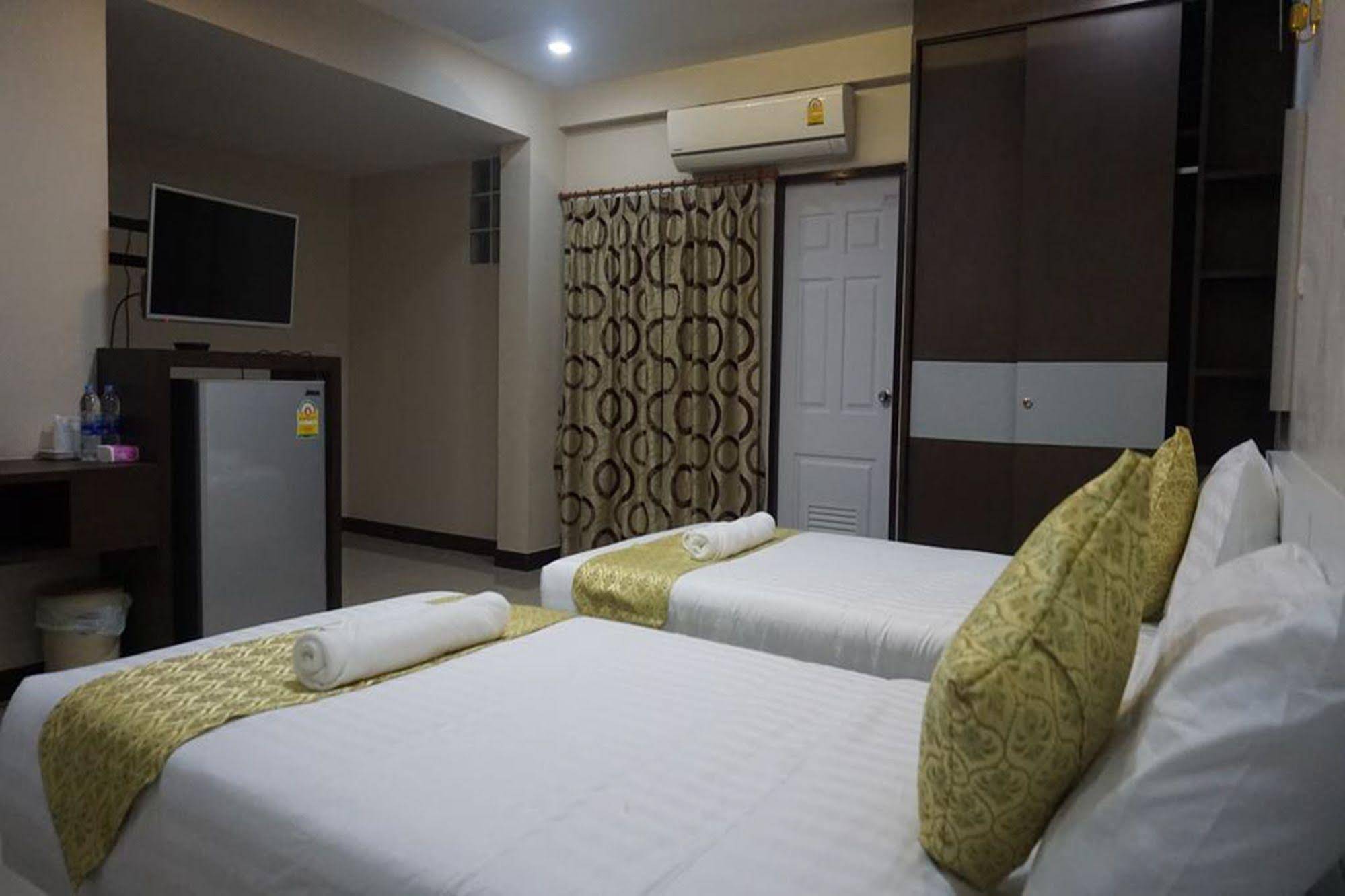 Gold Airport Suites