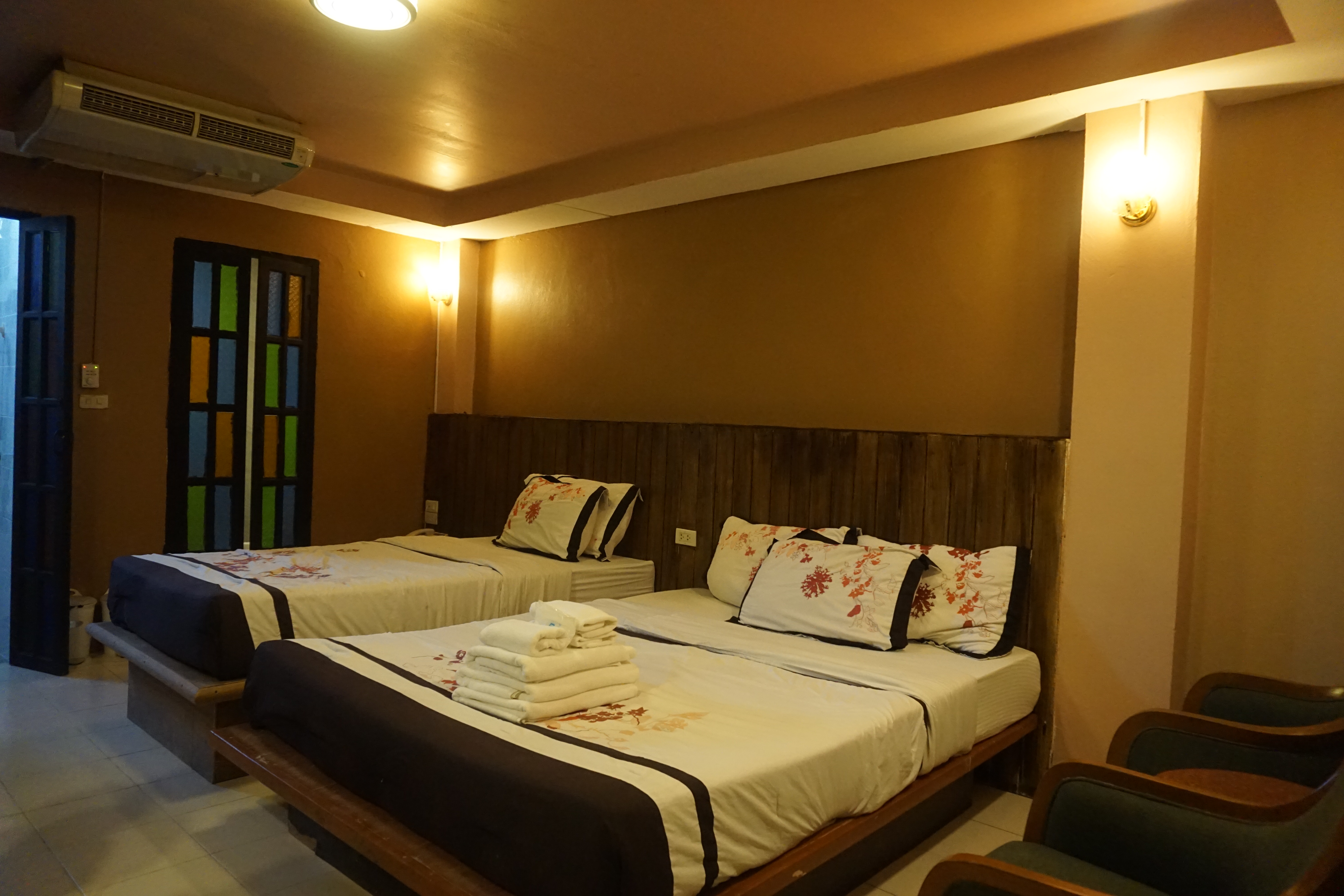 Bangkok Travel Suites Hotel