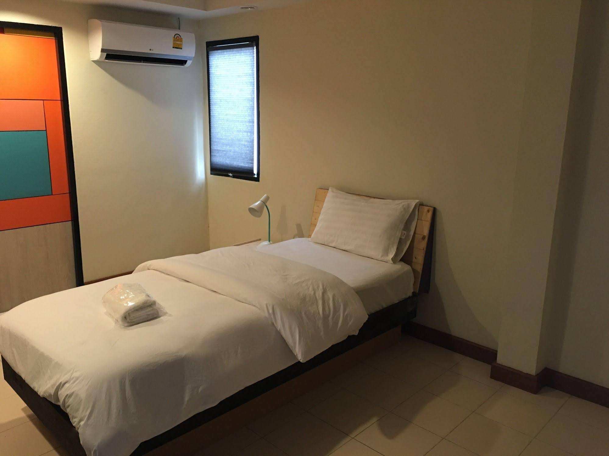 Room at Prachachuen