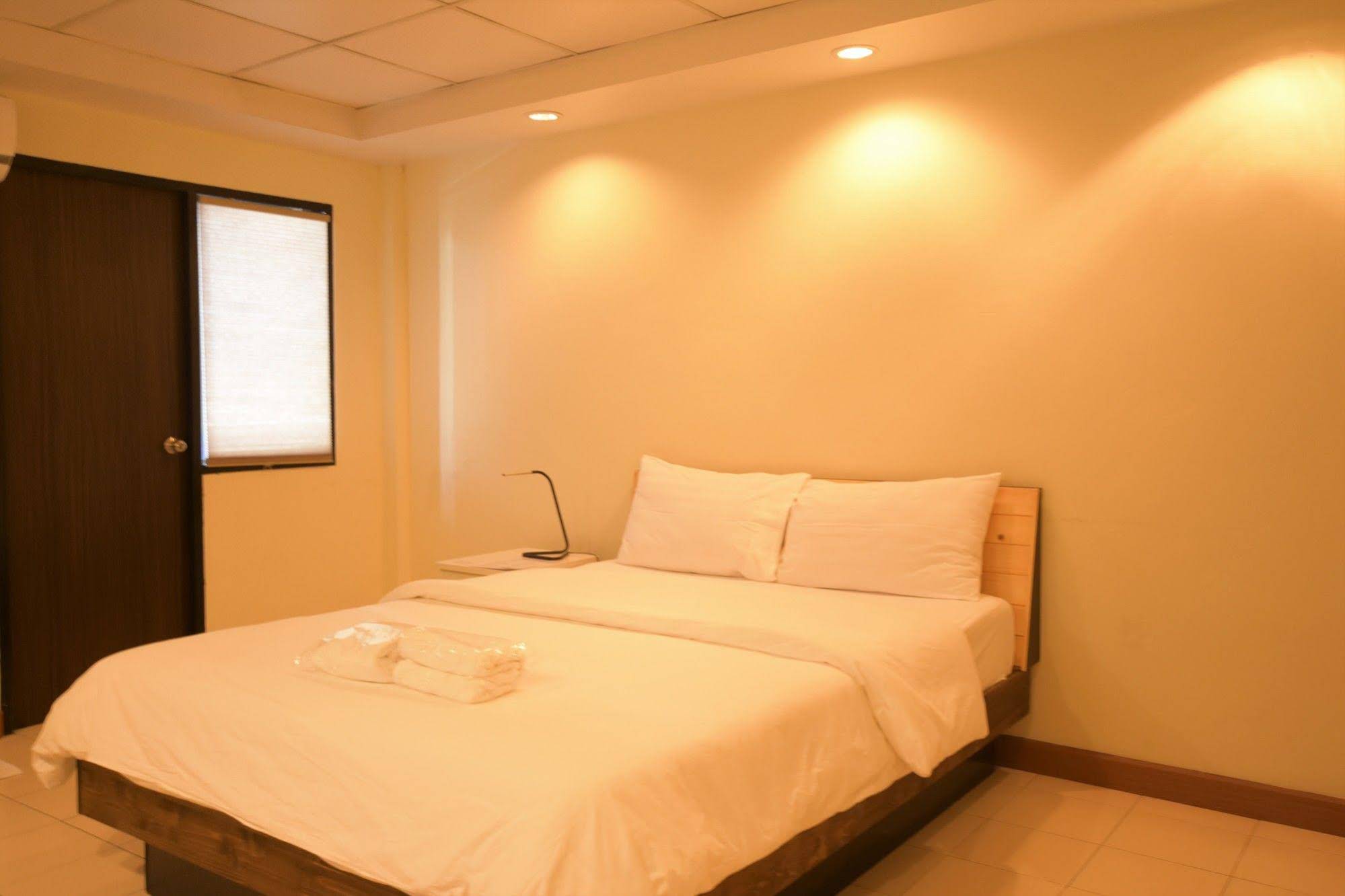 Room at Prachachuen