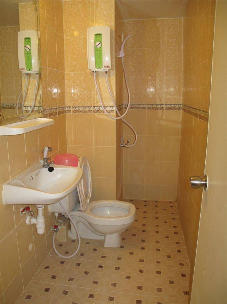 SK Muangthongthani Apartment