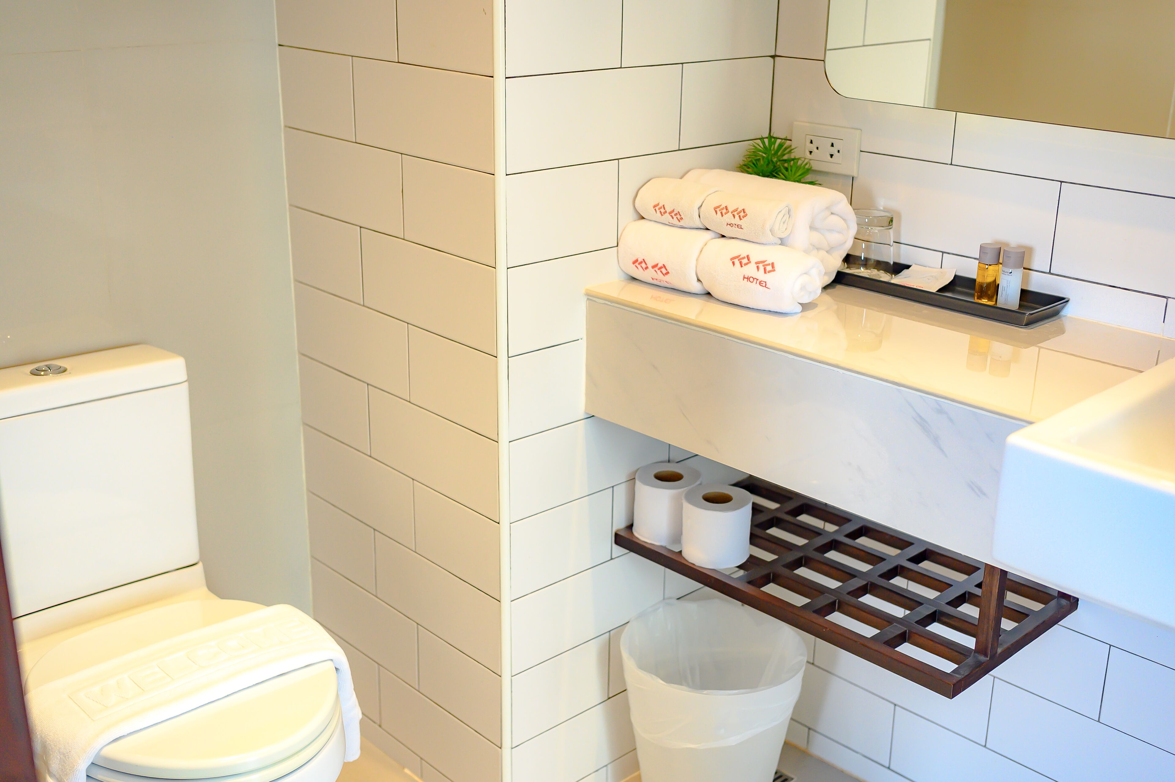 Coco Hotel by RedDoorz