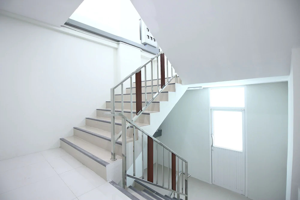 Tara Residence by OYO Rooms