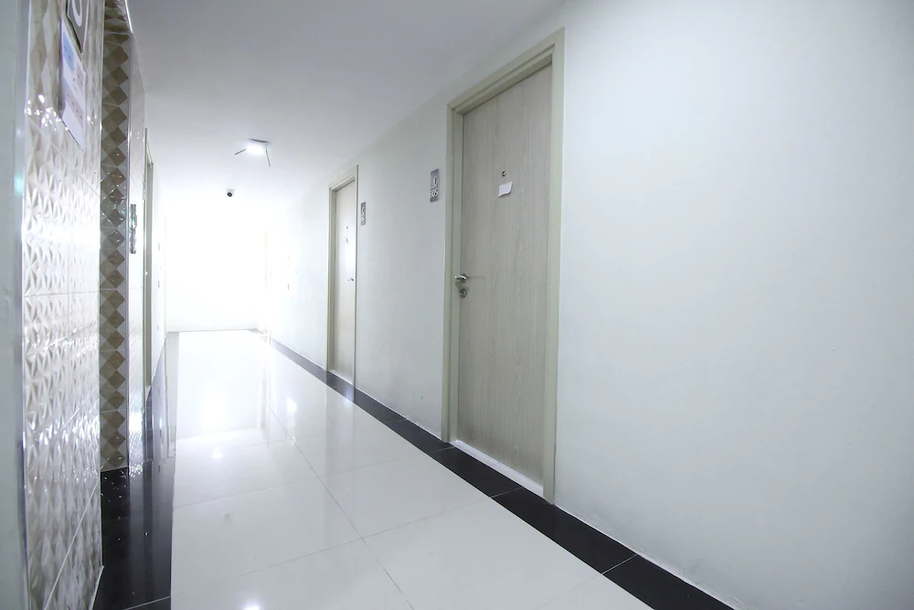 Tara Residence by OYO Rooms