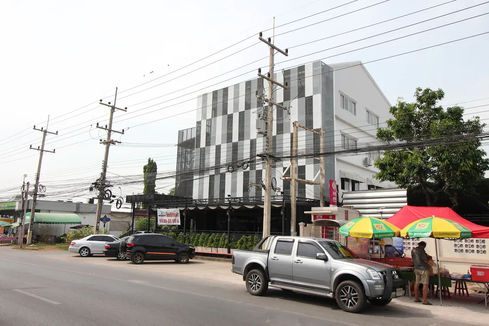 Nara Hotel Restaurant And Bar by OYO Rooms