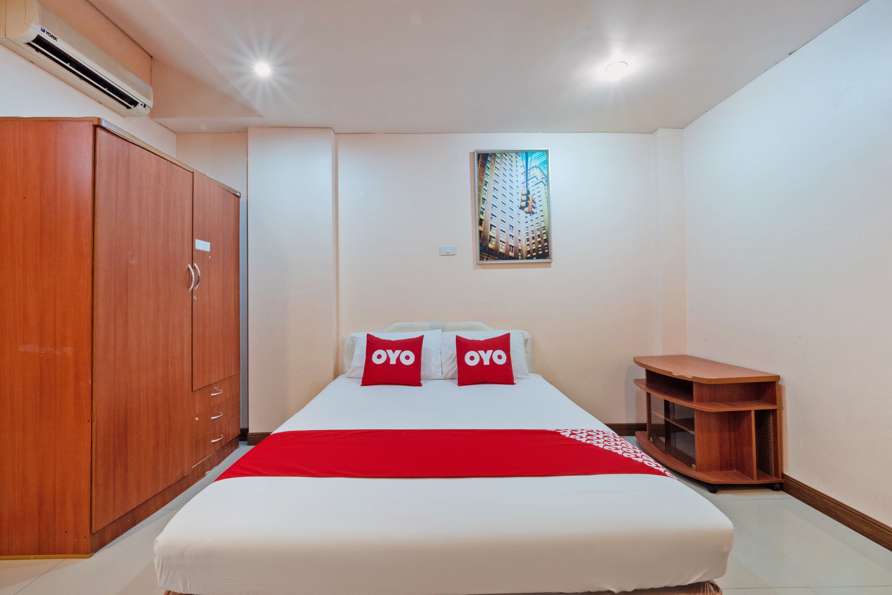 Suchanan Hotel by OYO Rooms