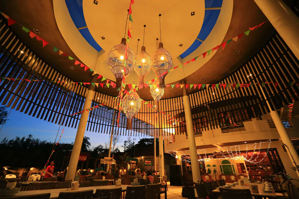 Bansaithong Beach Resort