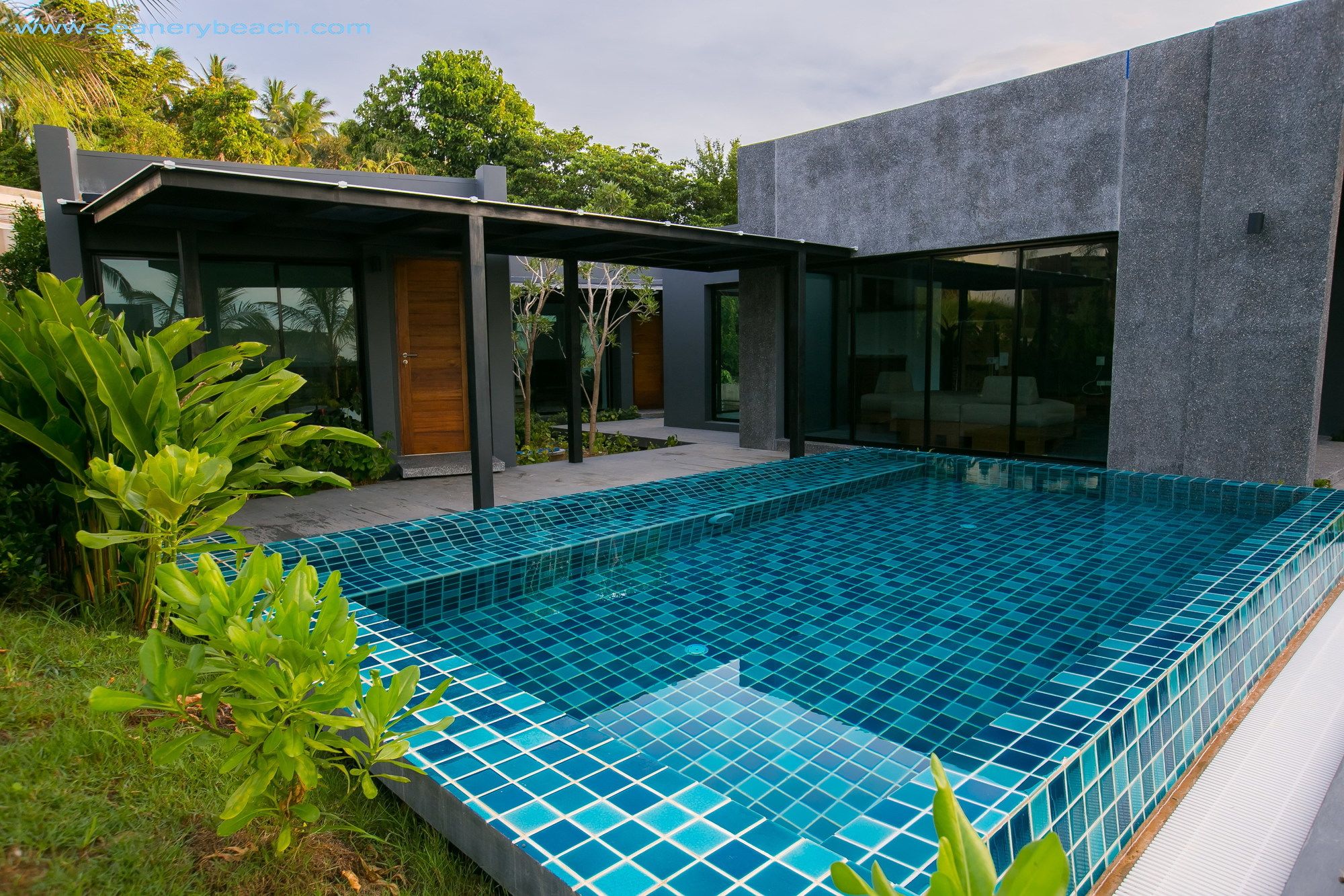 Seanery Beach Resort
