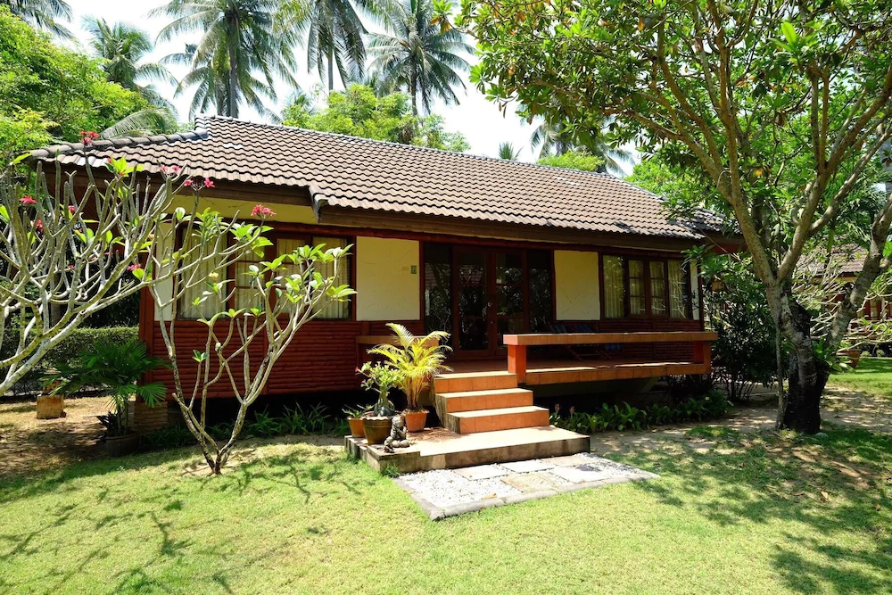 Suan Bankrut Beach Resort