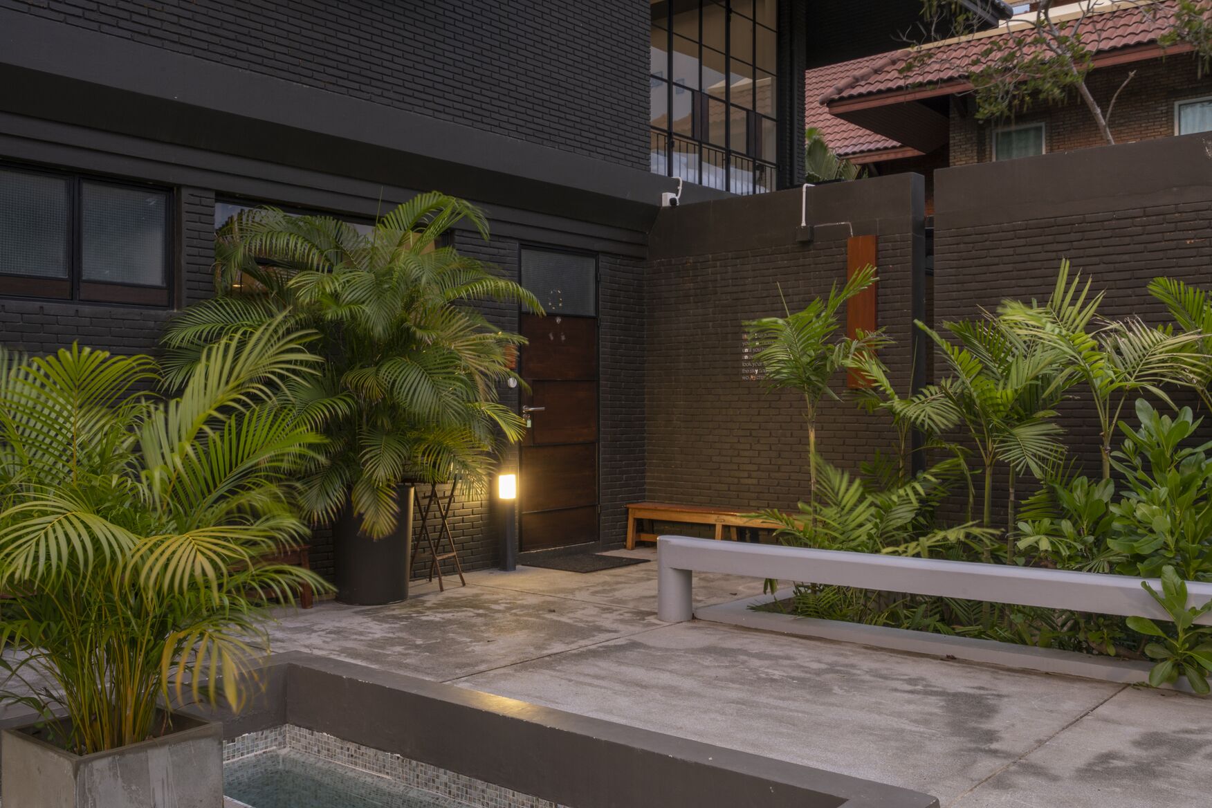 Phrip Phri Luxury Pool Villas