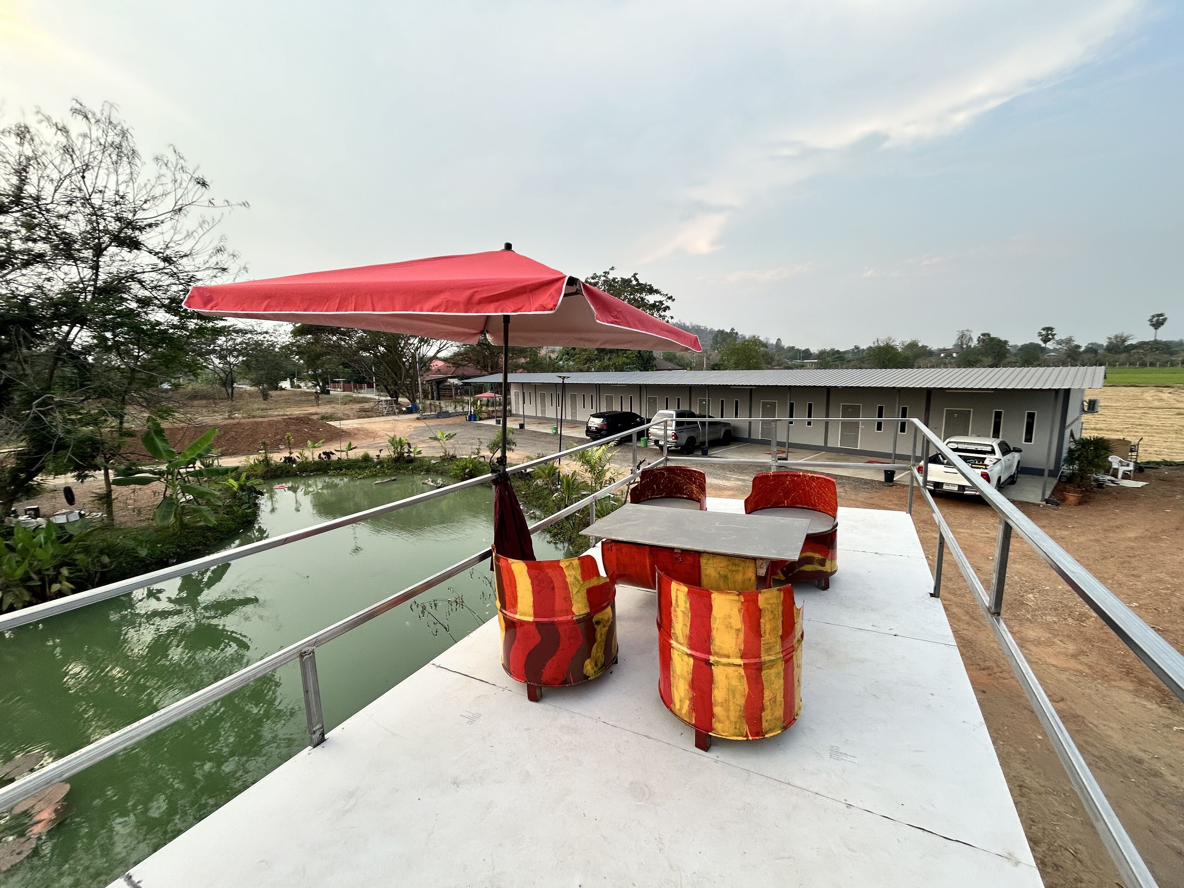 Check-in Resort