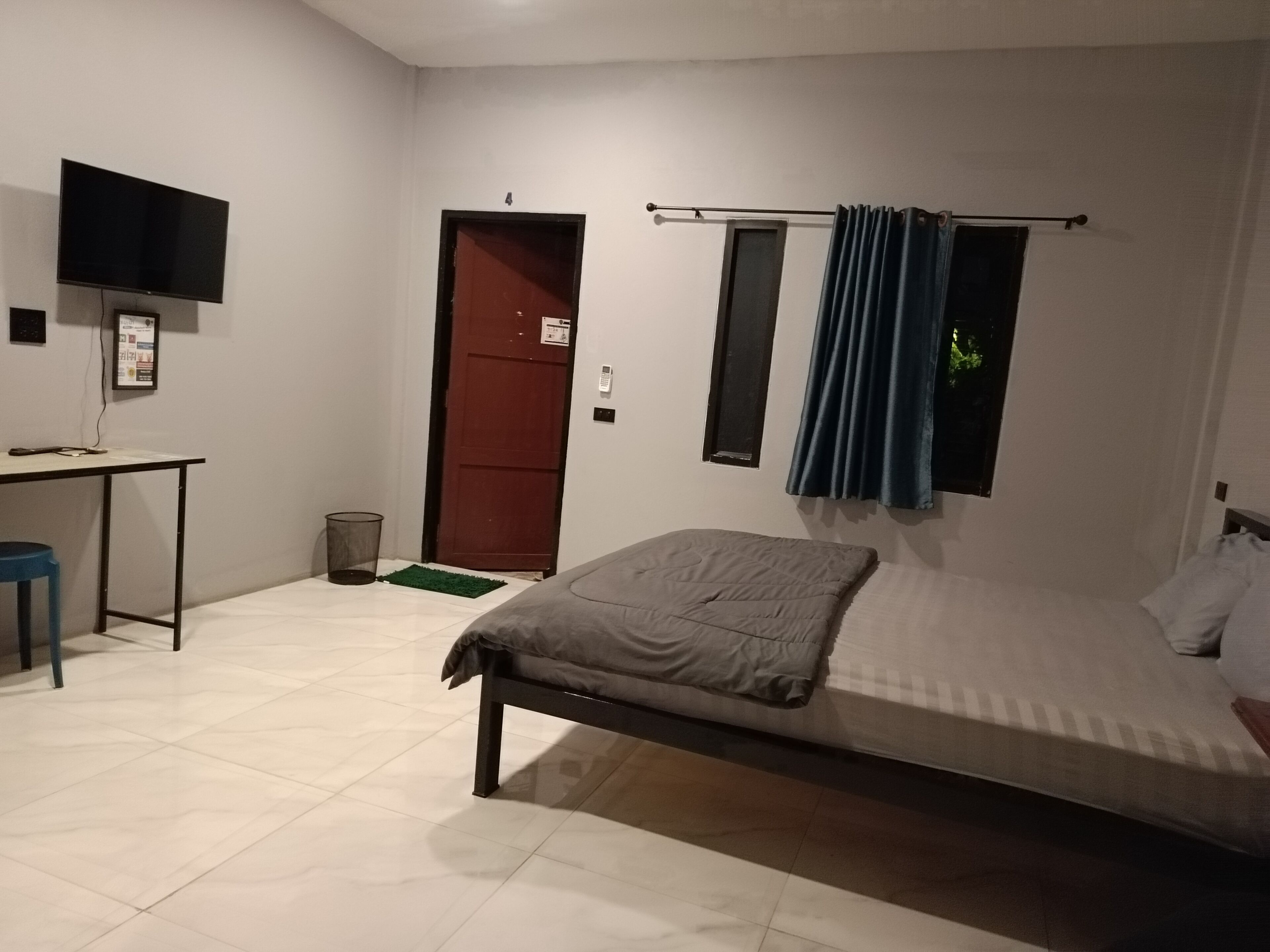 Check-in Resort
