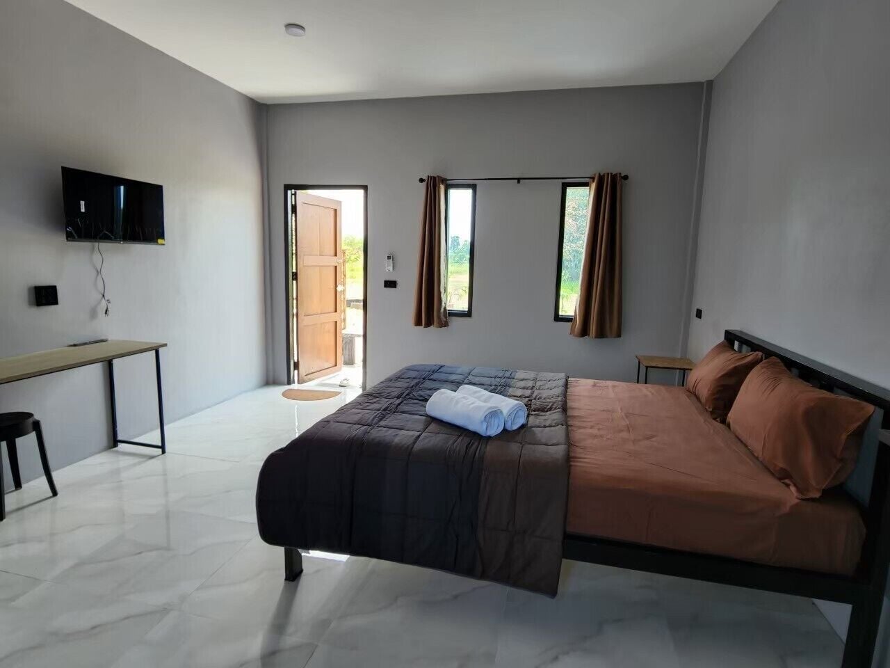 Check-in Resort
