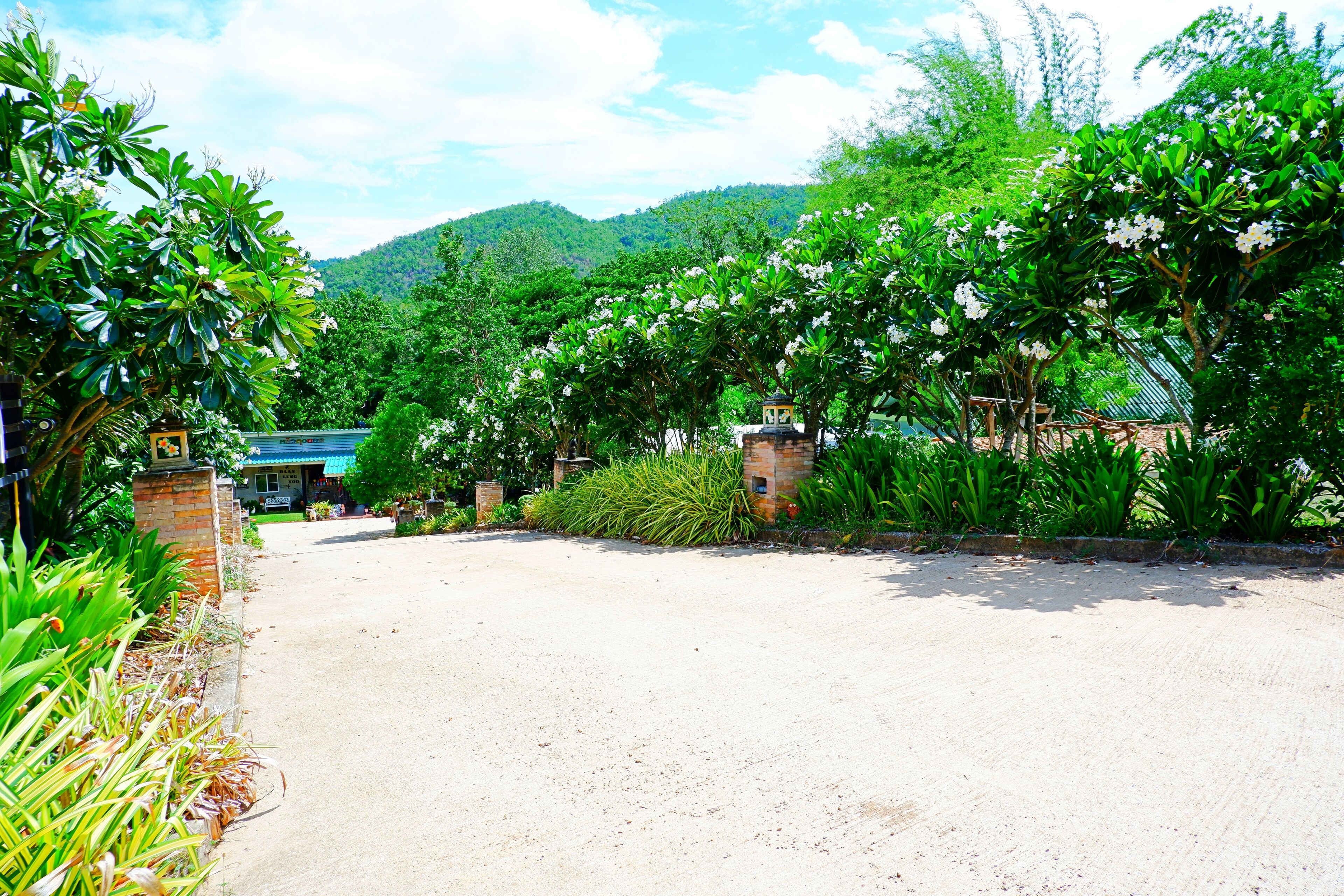 Baan Lung Yod Resort Keangkrachan