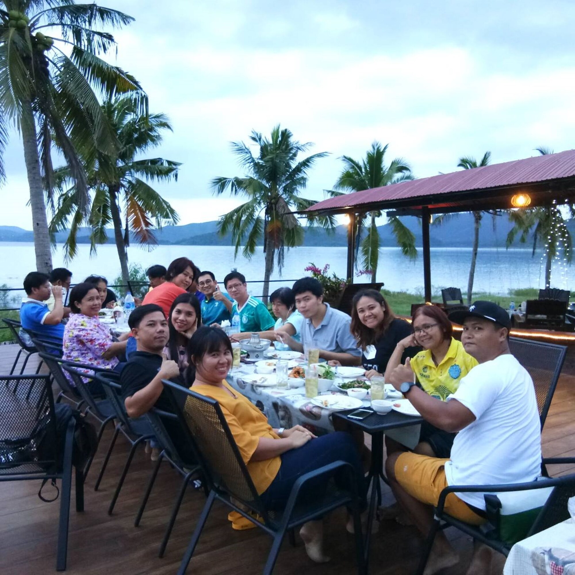 Kaengkrachan Boathouse Paradise Resort