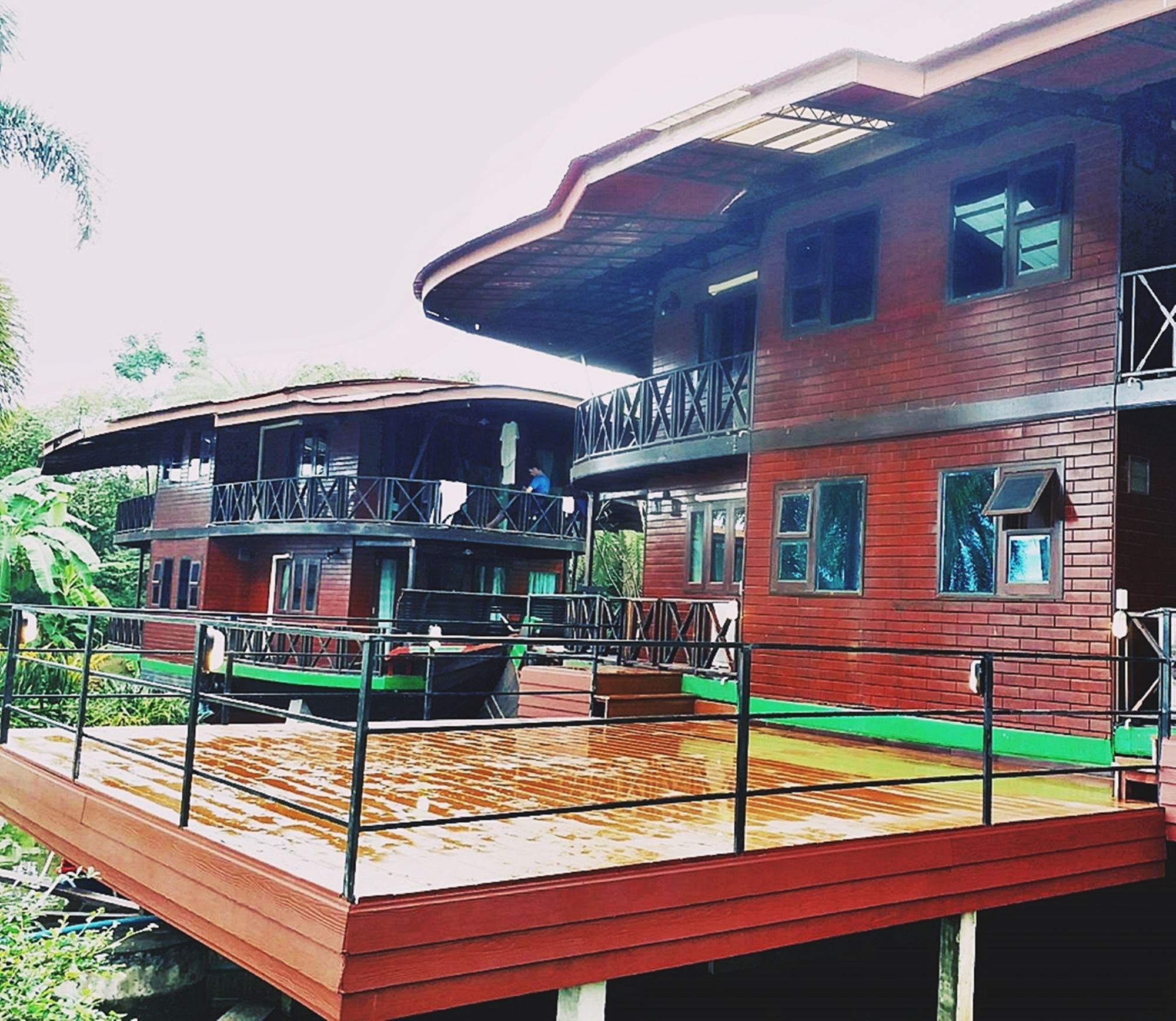 Kaengkrachan Boathouse Paradise Resort