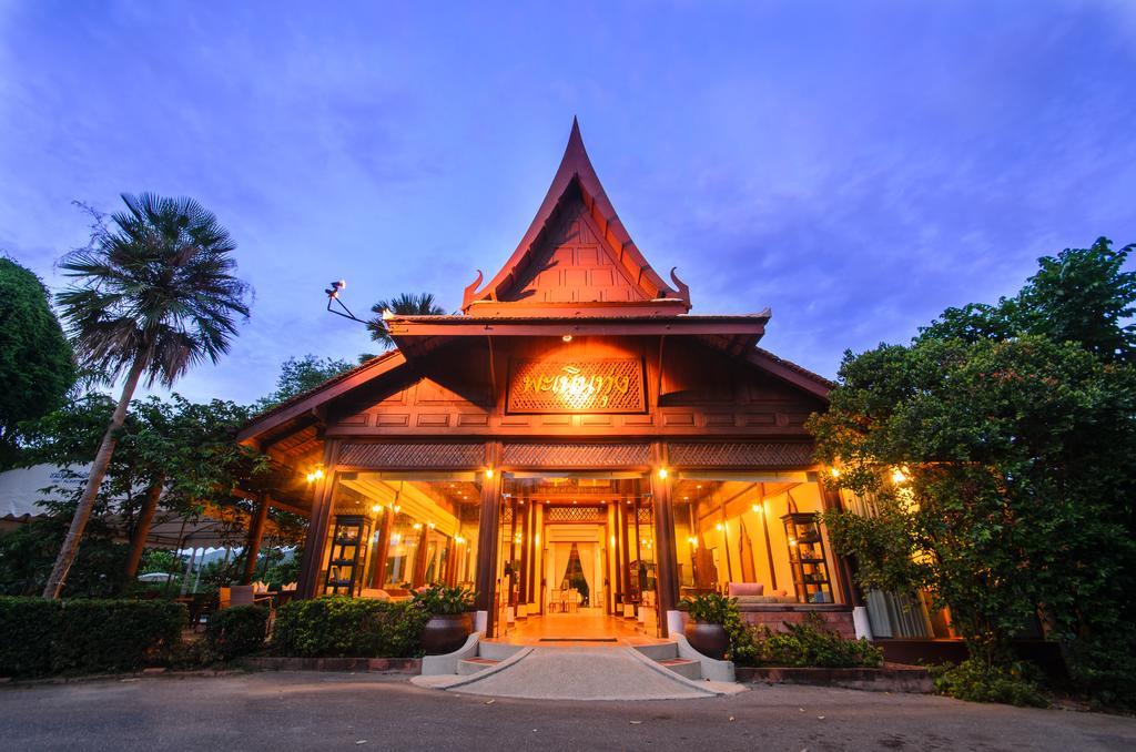 Petchvarin Resort and Spa