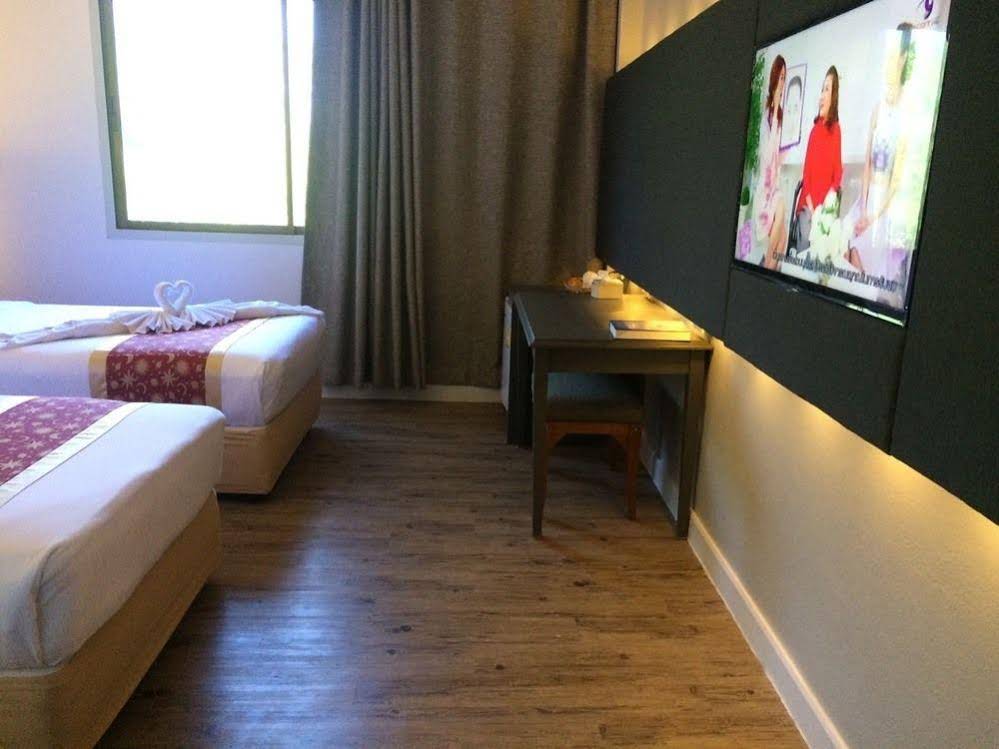 R S Hotel  Kanchanaburi
