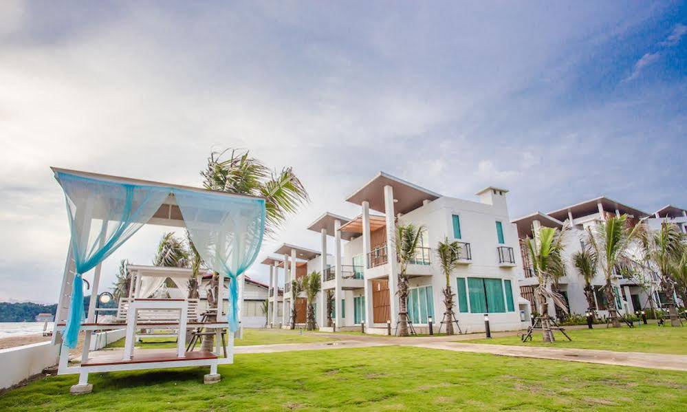Saint Tropez Beach Resort Hotel