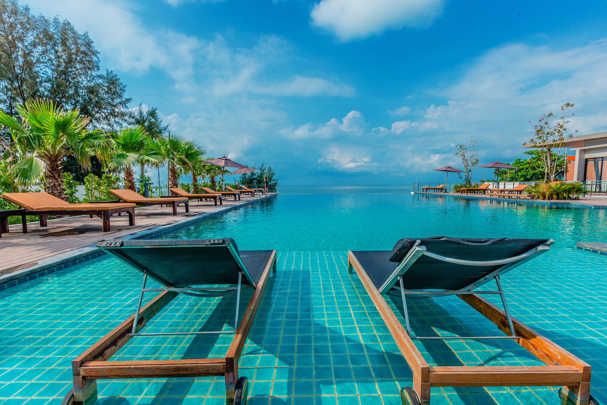 Sand Dunes Chaolao Beach Resort