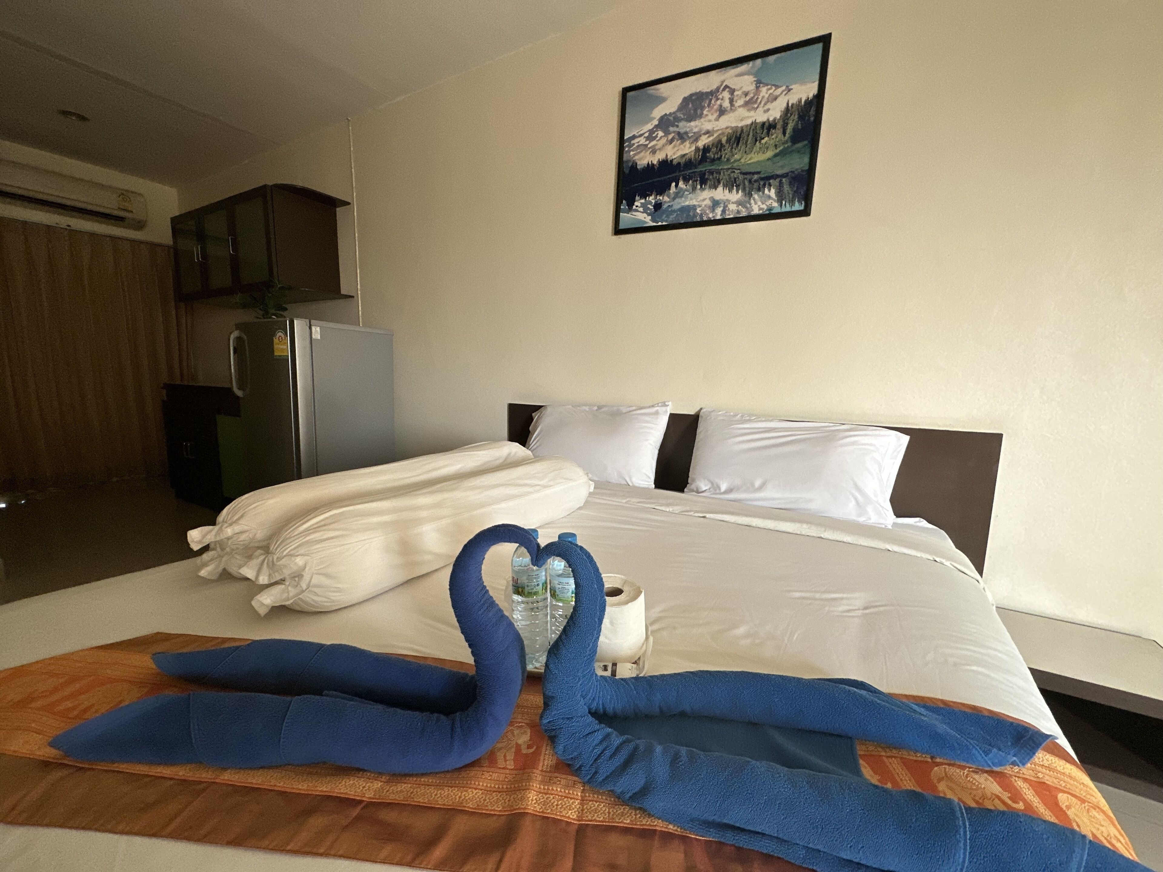 Navanakorn Aomsin Hotel
