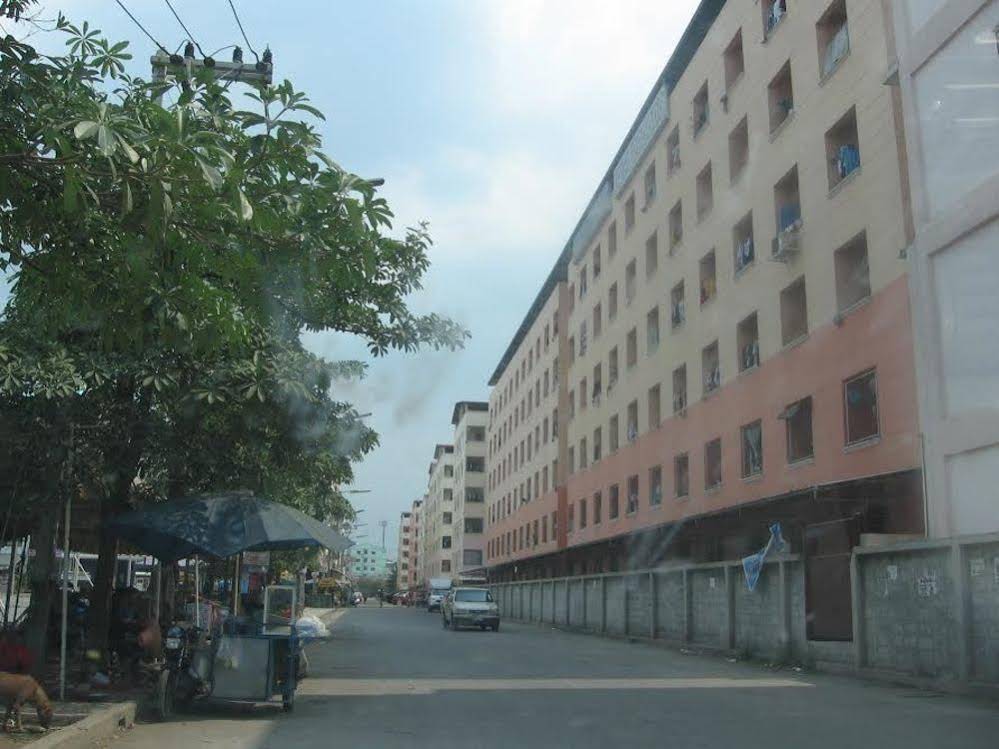 Navathani
