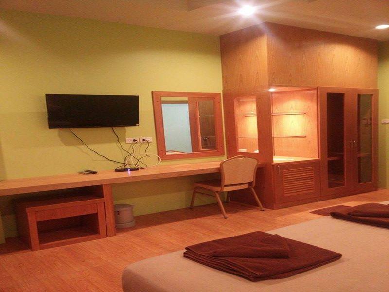 Arunee Resort