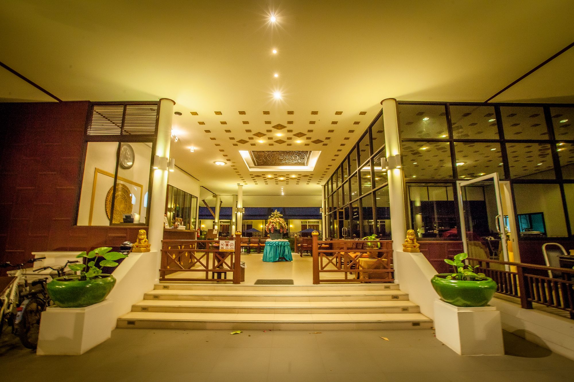 Bhu Tarn Koh Chang Resort and Spa