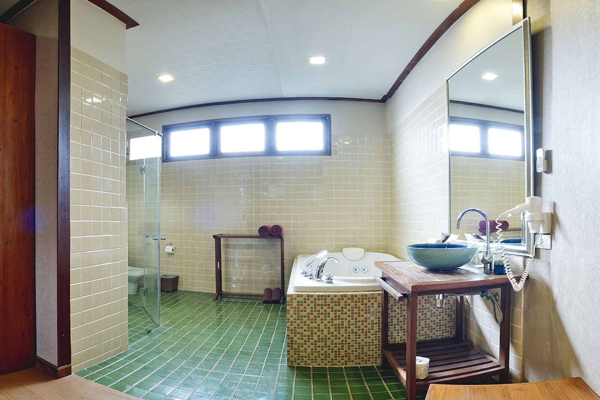 Gaja Puri Resort & Spa