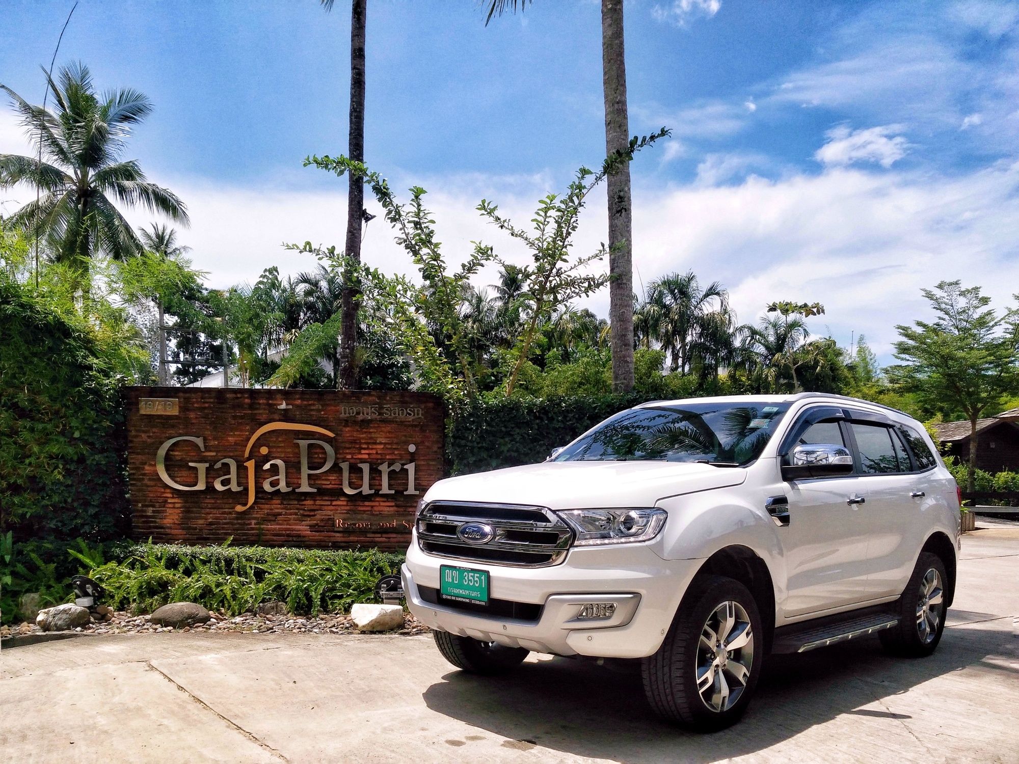 Gaja Puri Resort & Spa